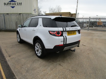 Used Land Rover Discovery Sport 2015 for sale - 77200800: Photo