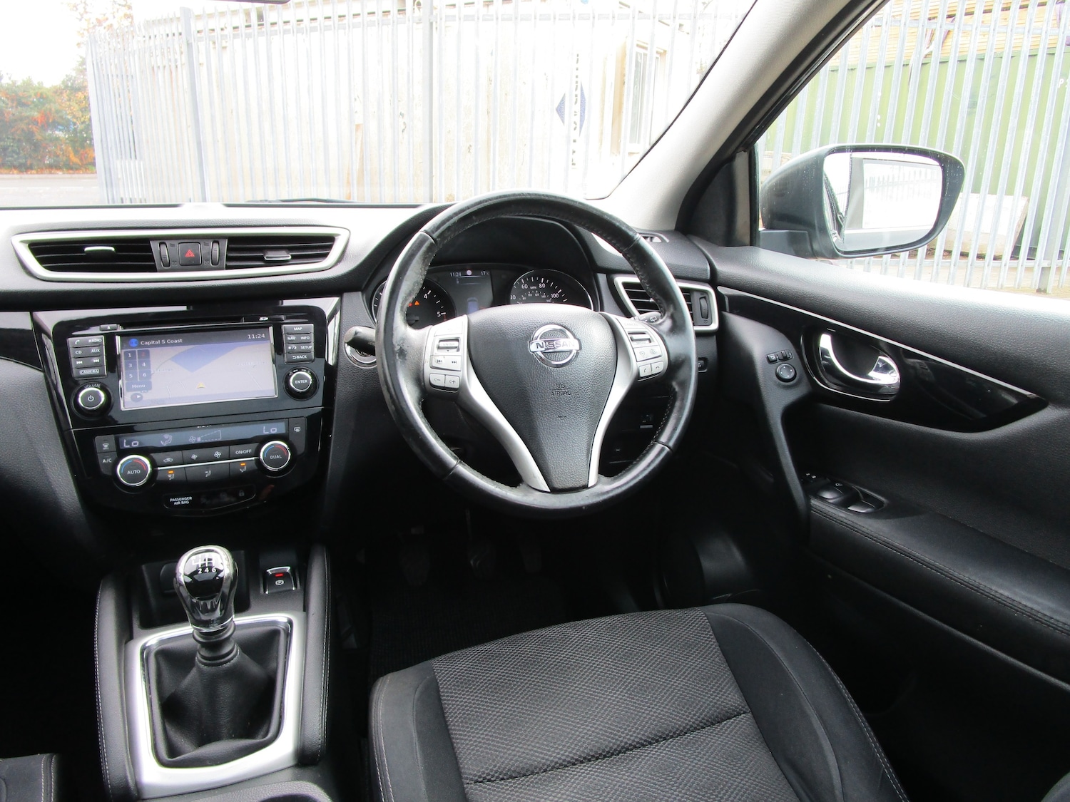 Used Nissan Qashqai 2015 for sale - 76490906: Photo 14