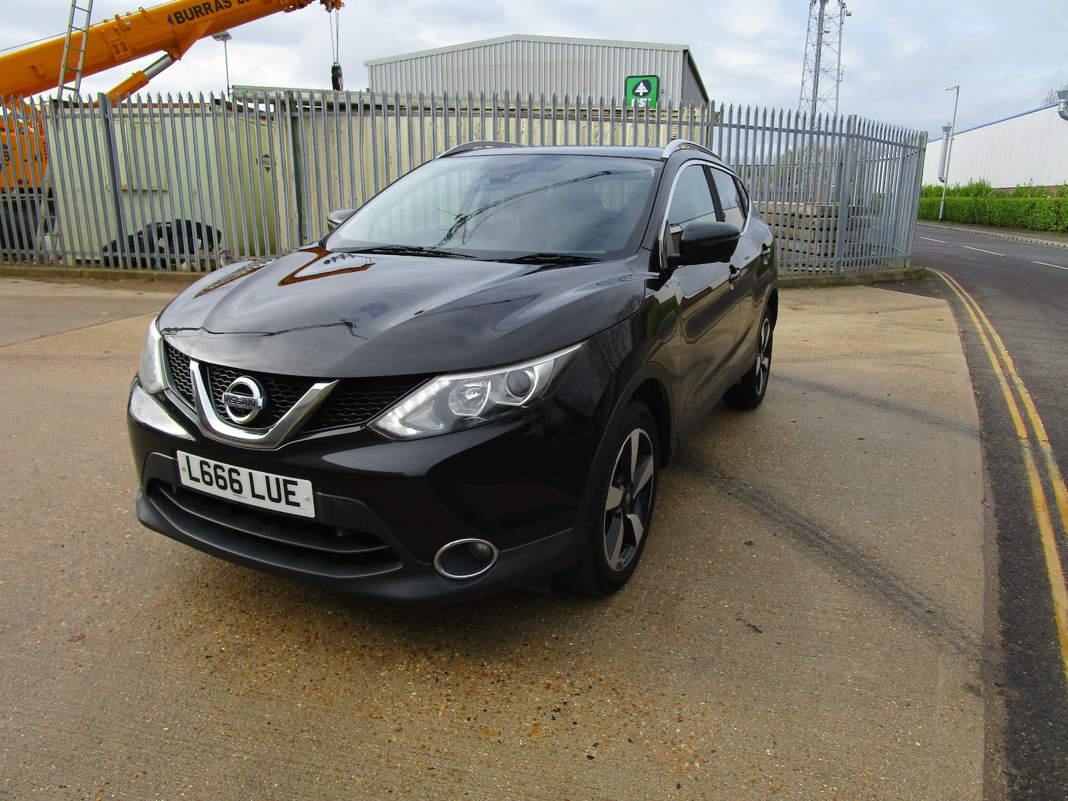 Used Nissan Qashqai 2015 for sale - 76490906: Photo 3