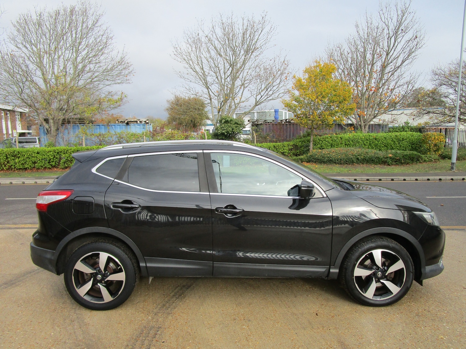 Used Nissan Qashqai 2015 for sale - 76490906: Photo 6