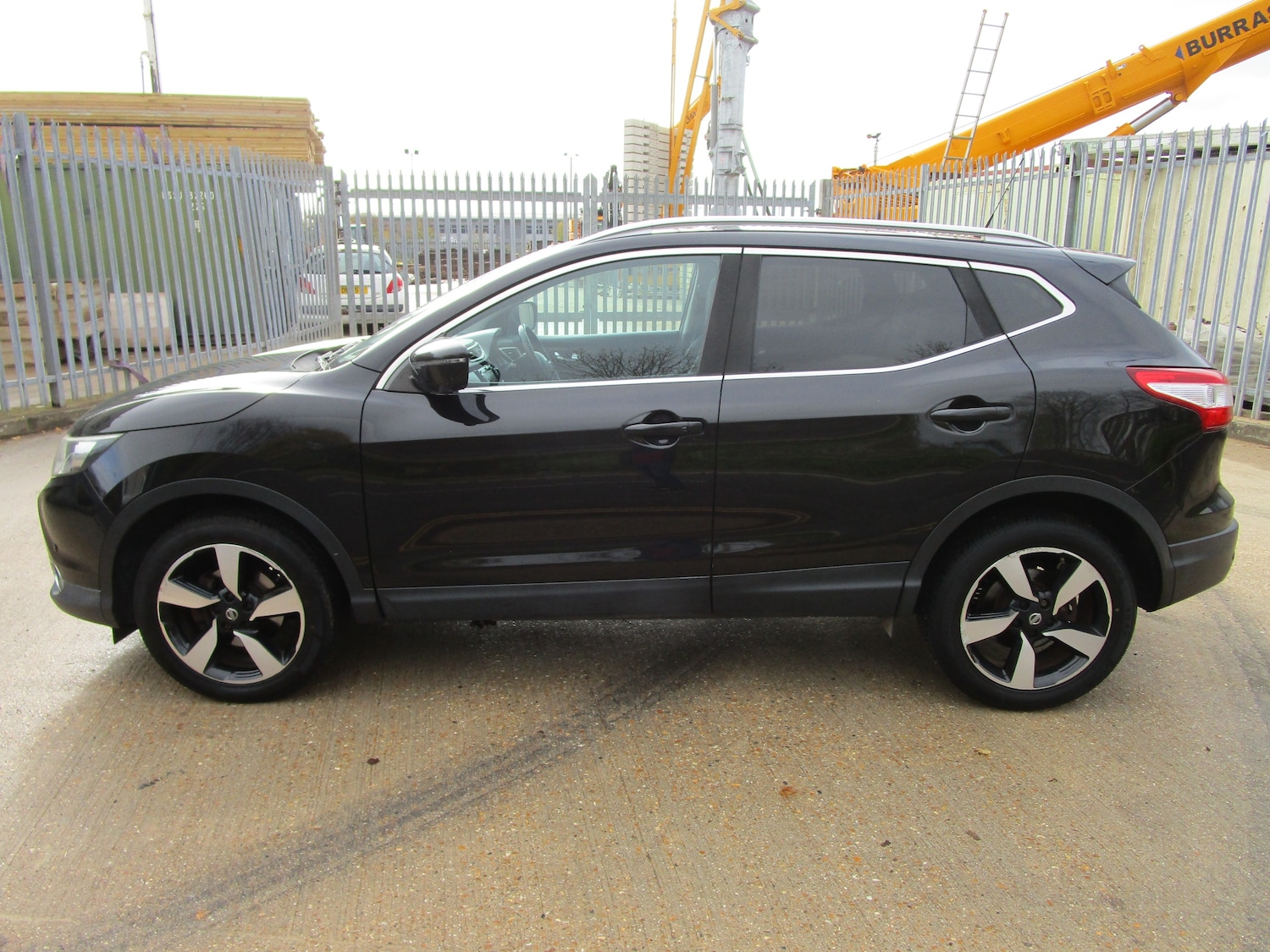 Used Nissan Qashqai 2015 for sale - 76490906: Photo 8