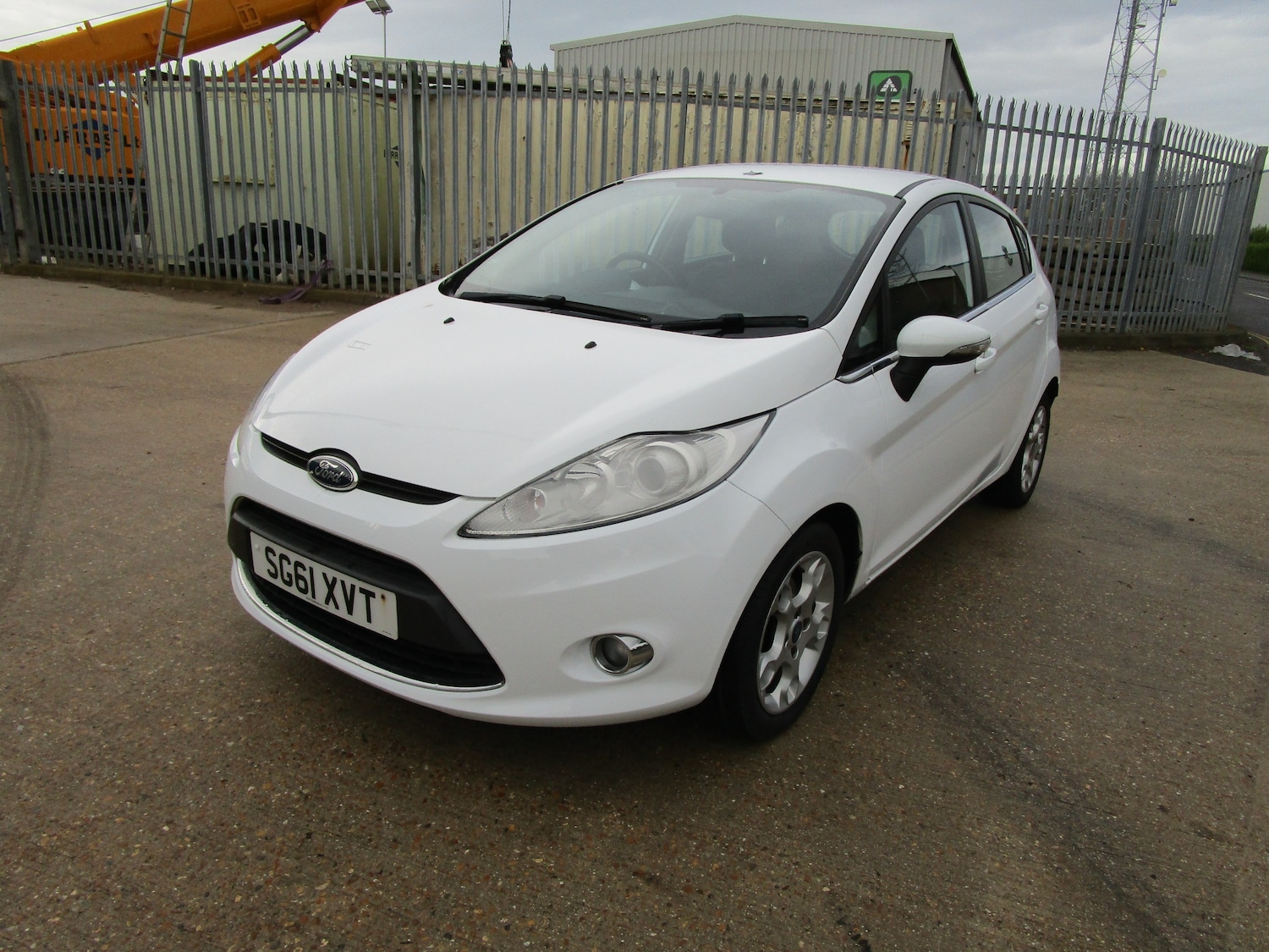 Used Ford Fiesta 2011 for sale - 76641619: Photo 3
