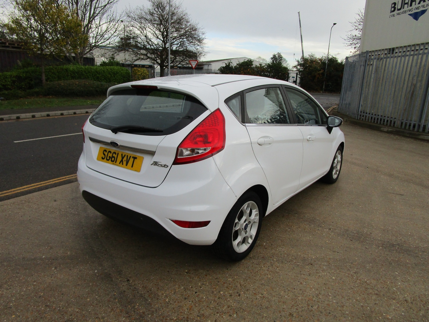Used Ford Fiesta 2011 for sale - 76641619: Photo 4