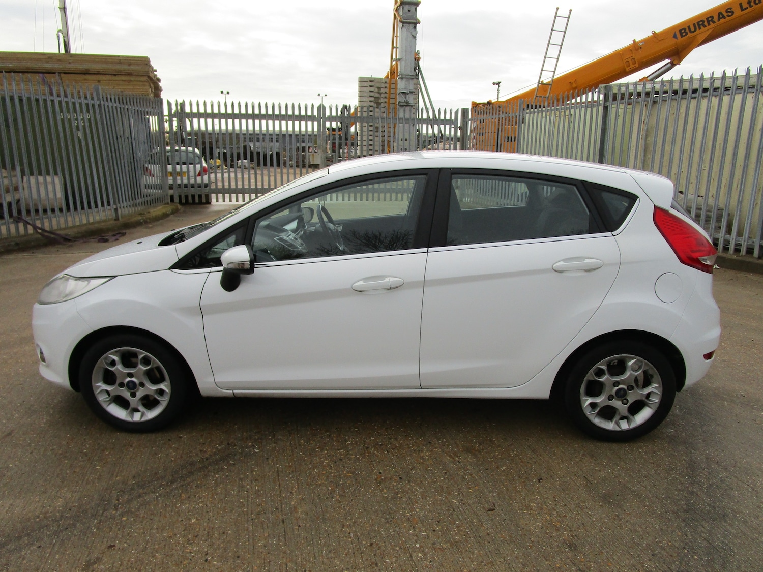Used Ford Fiesta 2011 for sale - 76641619: Photo 8