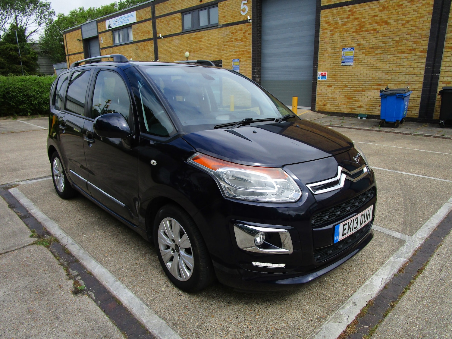 Vehicle 1
