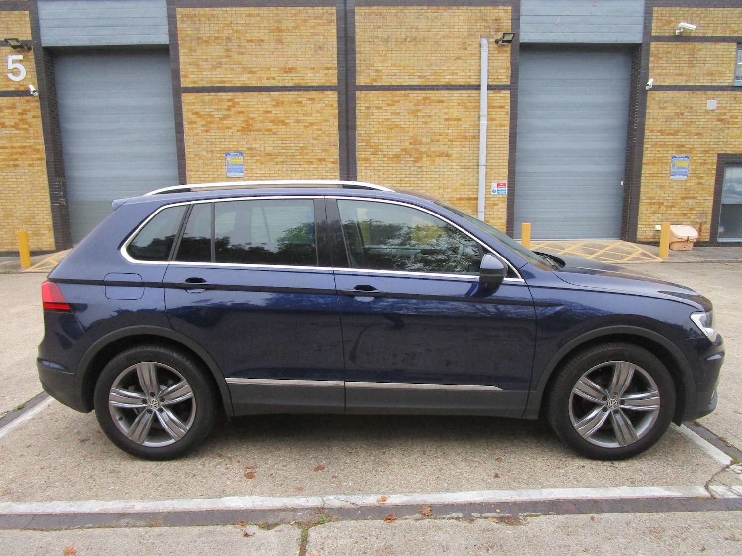 Used Volkswagen Tiguan 2019 for sale - 76232321: Photo 6