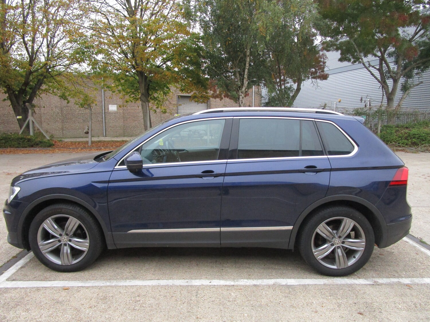 Used Volkswagen Tiguan 2019 for sale - 76232321: Photo 8
