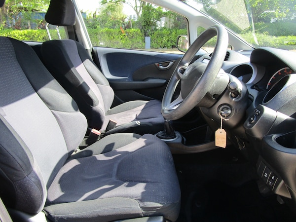 Used Honda Jazz 2011 for sale - 74871778: Photo 14