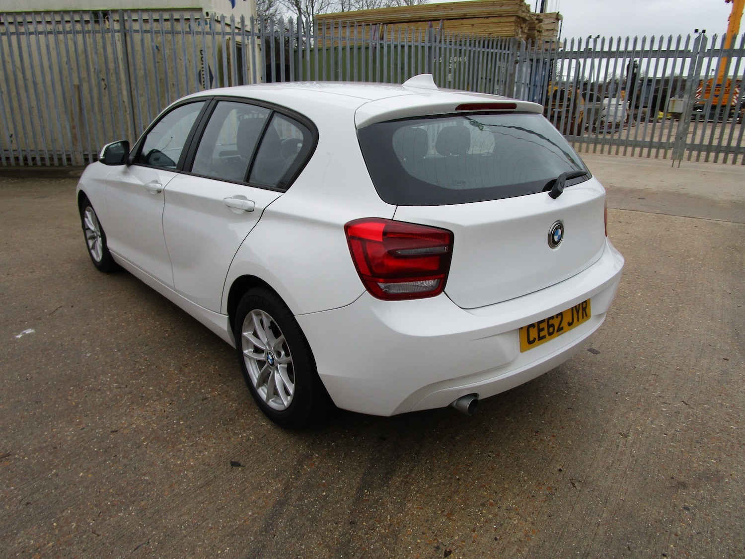 Used BMW 1 Series 2012 for sale - 76934252: Photo 2
