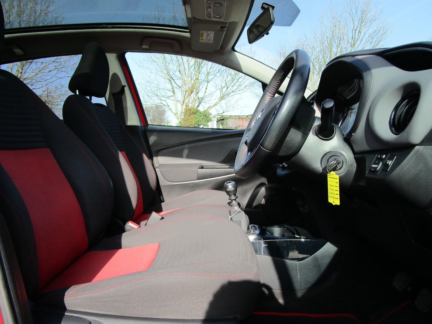 Used Toyota Yaris 2014 for sale - 77904319: Photo 14