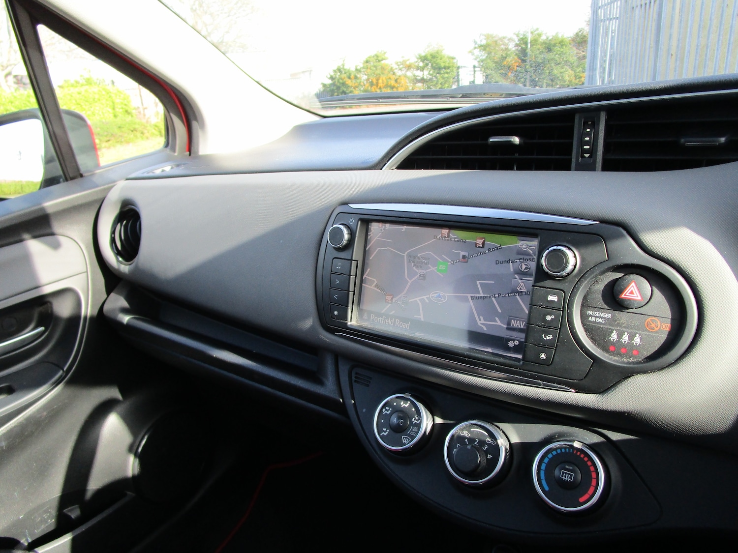 Used Toyota Yaris 2014 for sale - 77904319: Photo 16