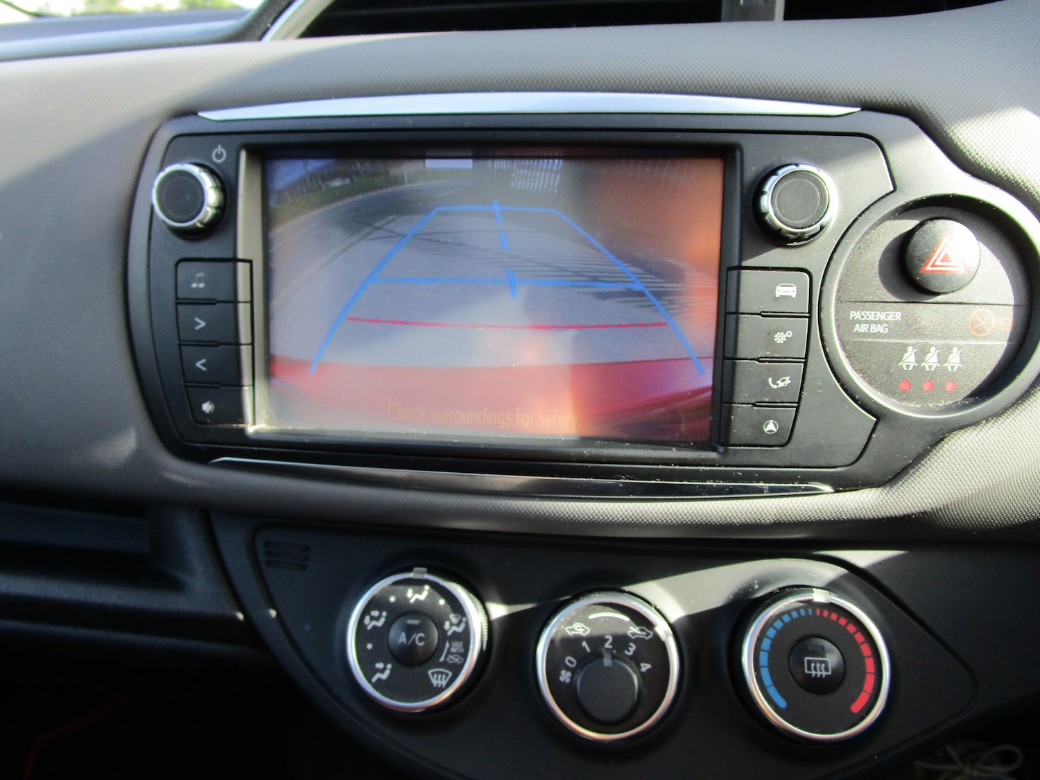 Used Toyota Yaris 2014 for sale - 77904319: Photo 17