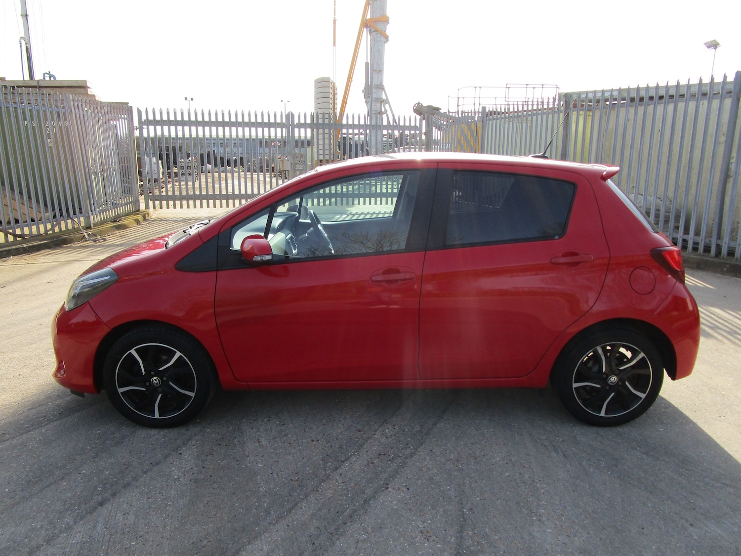 Used Toyota Yaris 2014 for sale - 77904319: Photo 8