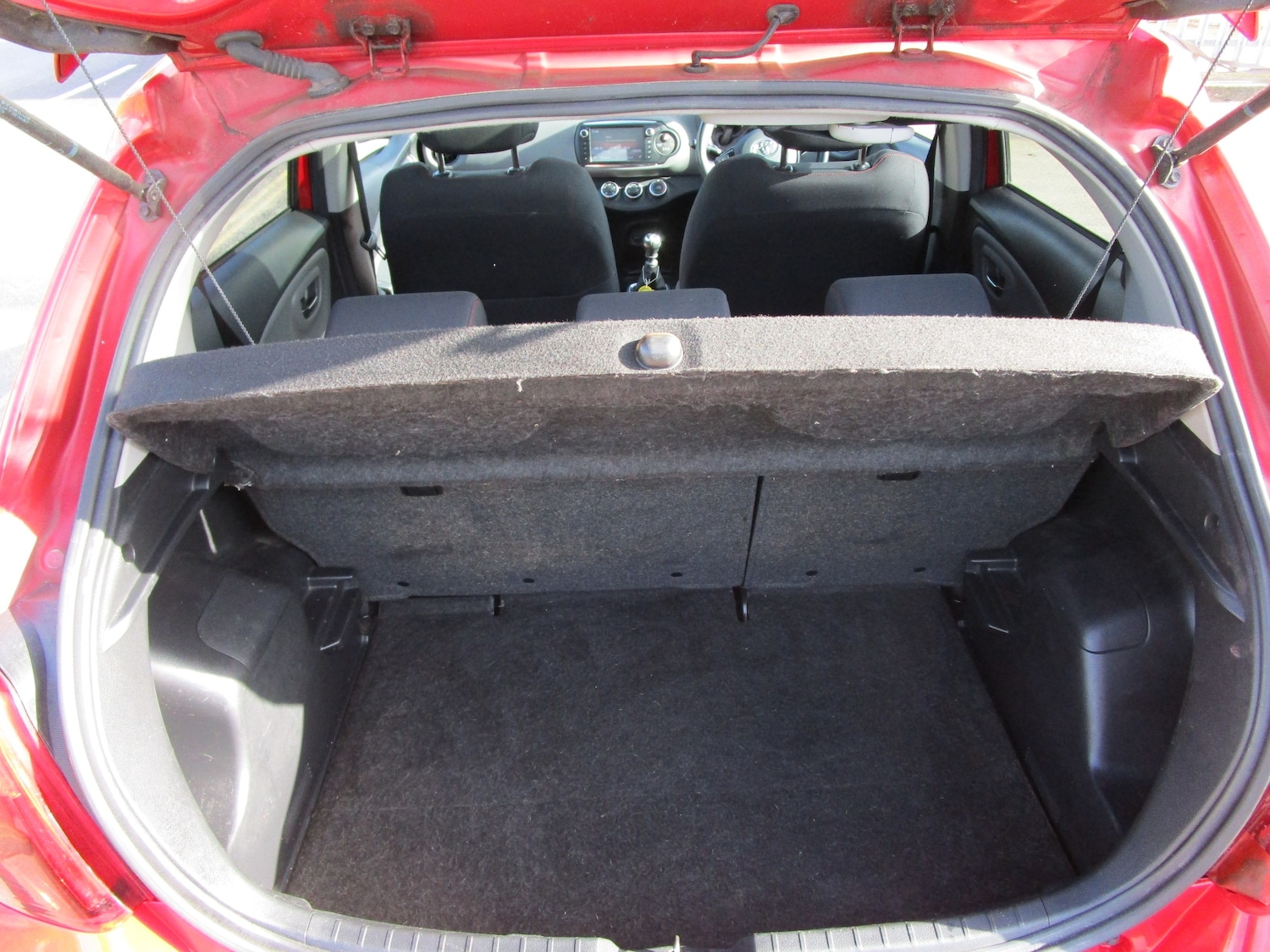 Used Toyota Yaris 2014 for sale - 77904319: Photo 9