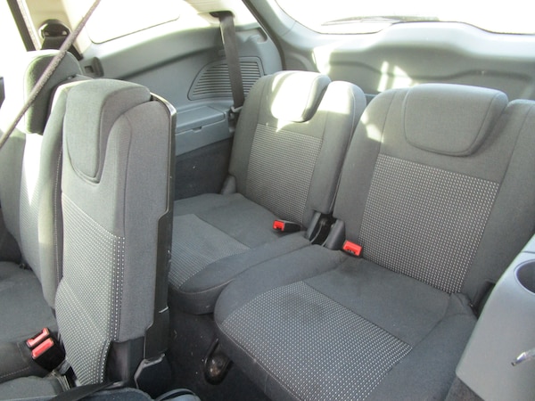 Used Ford Grand C-Max 2013 for sale - 76305319: Photo 11