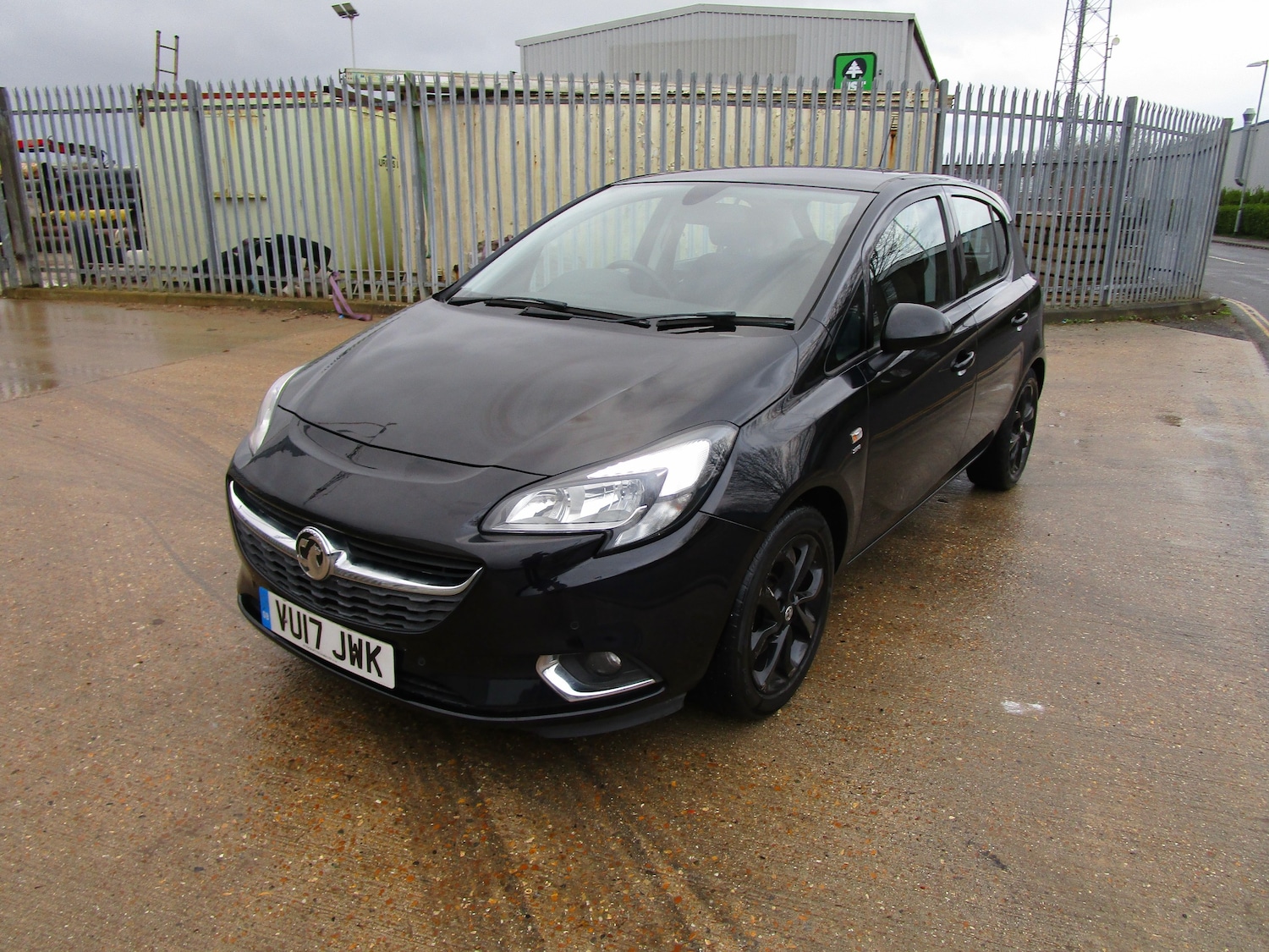 Used Vauxhall Corsa 2017 for sale - 77072128: Photo 3