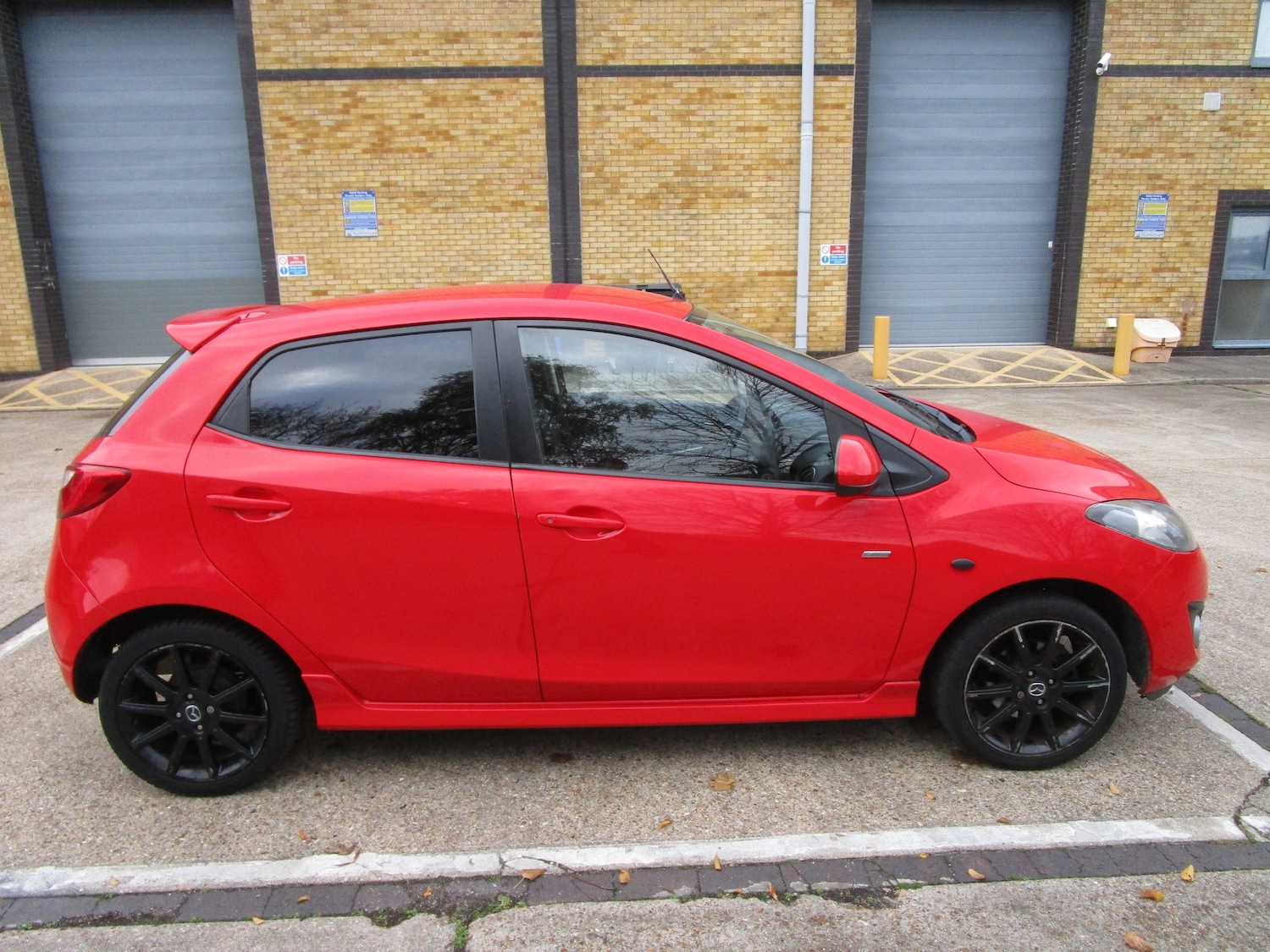 Used Mazda Mazda2 2011 for sale - 77791707: Photo 6
