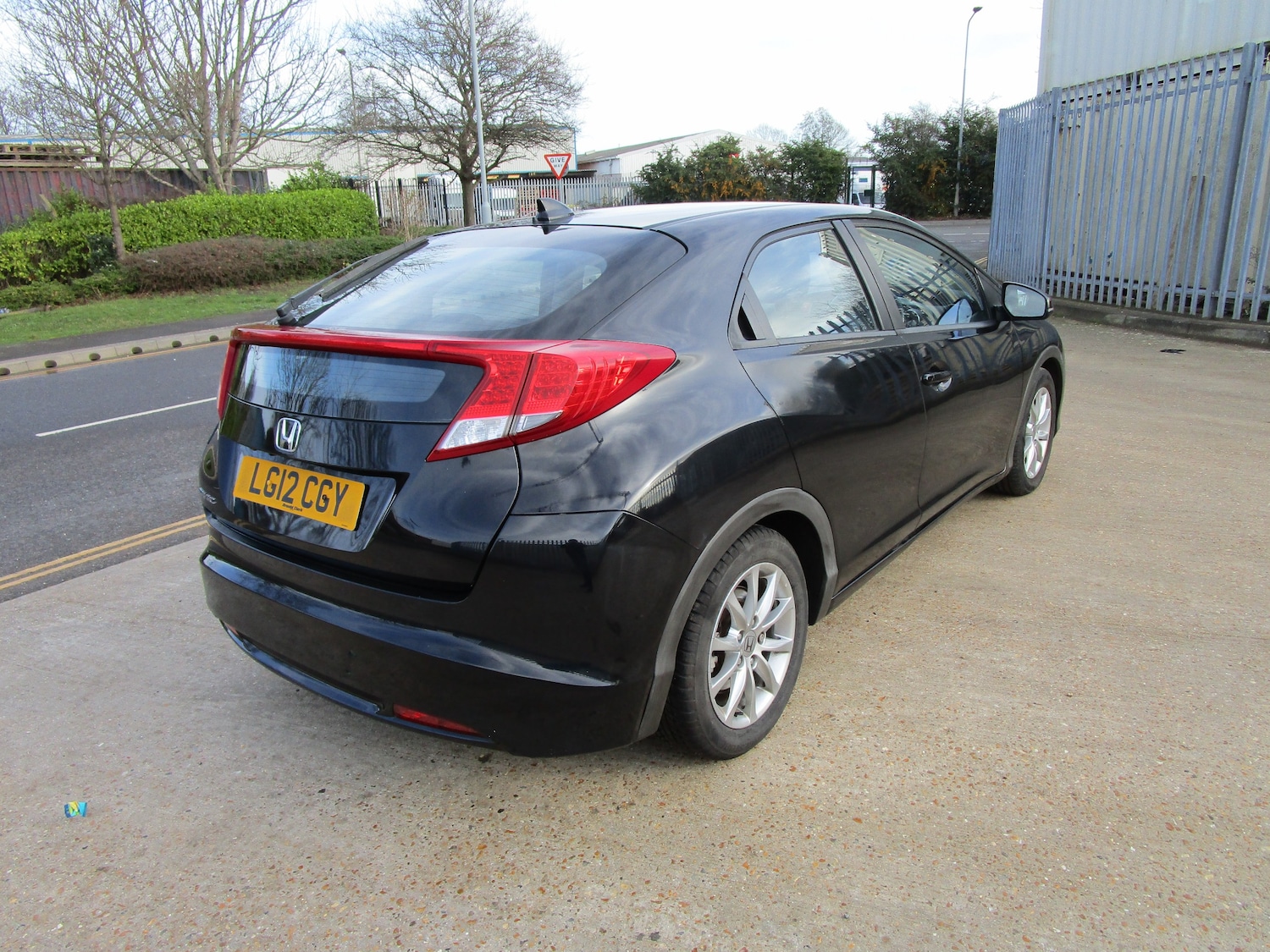 Used Honda Civic 2012 for sale - 77313010: Photo 4