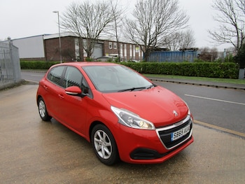 Used Peugeot 208 2015 for sale - 77692001: Photo