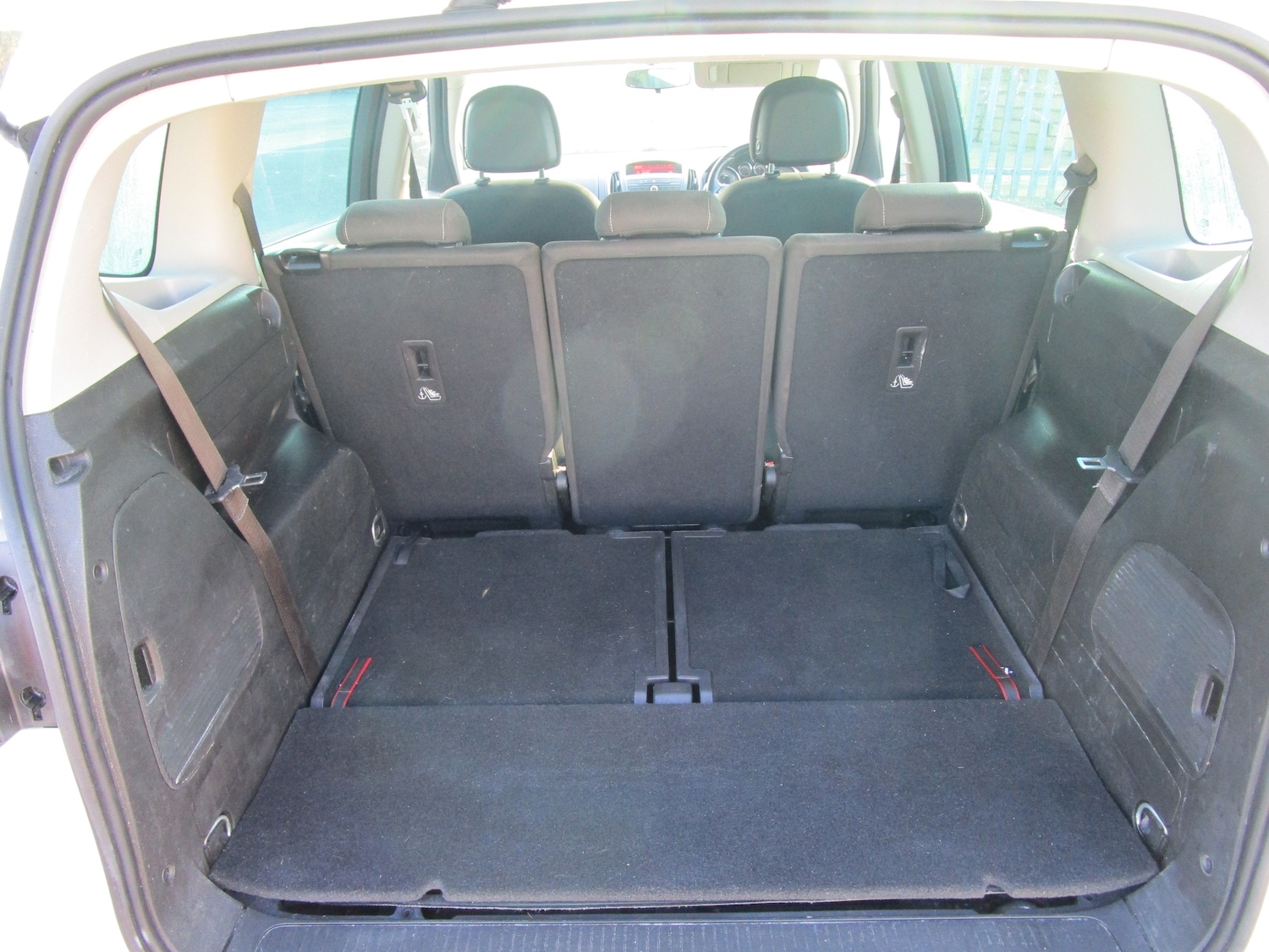 Used Vauxhall Zafira 2015 for sale - 77743457: Photo 10