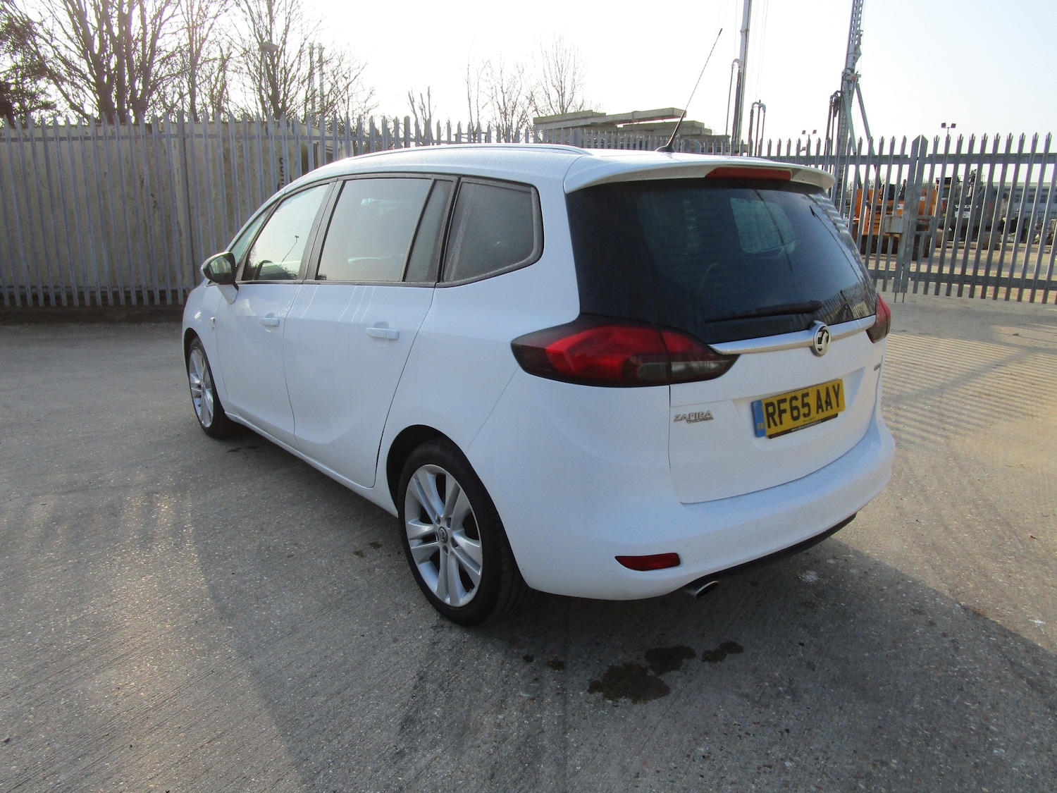 Used Vauxhall Zafira 2015 for sale - 77743457: Photo 2