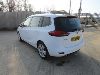Used Vauxhall Zafira 2015 for sale - 77743457: Photo