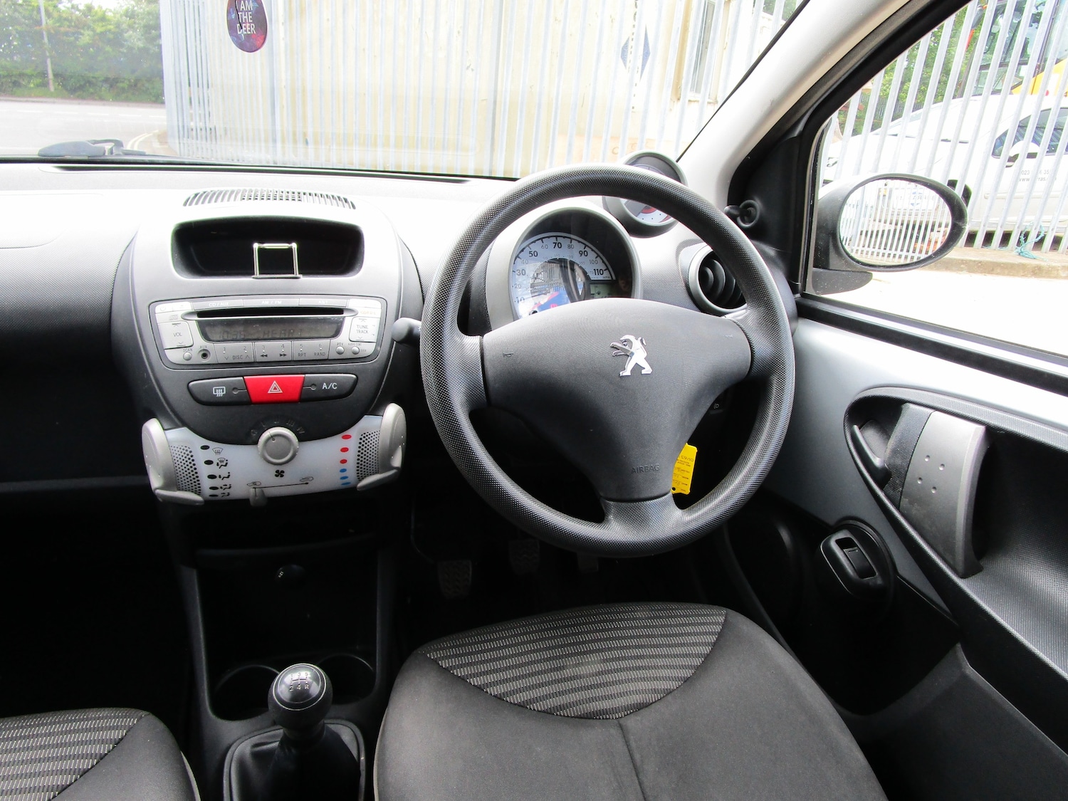 Used Peugeot 107 2014 for sale - 76353055: Photo 13