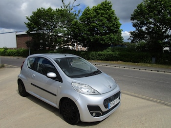 Peugeot - 107
