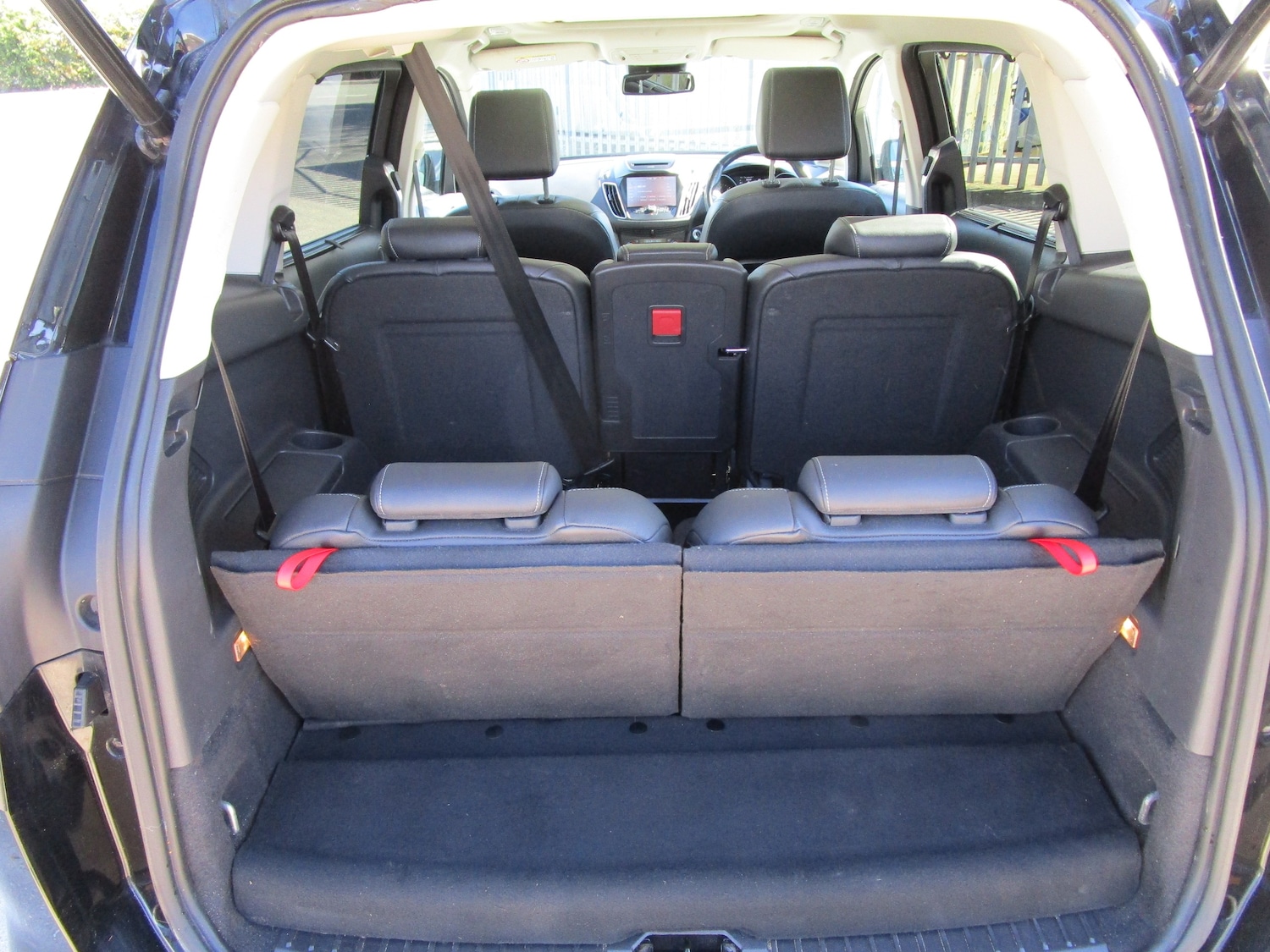 Used Ford Grand C-Max 2015 for sale - 77989828: Photo 10