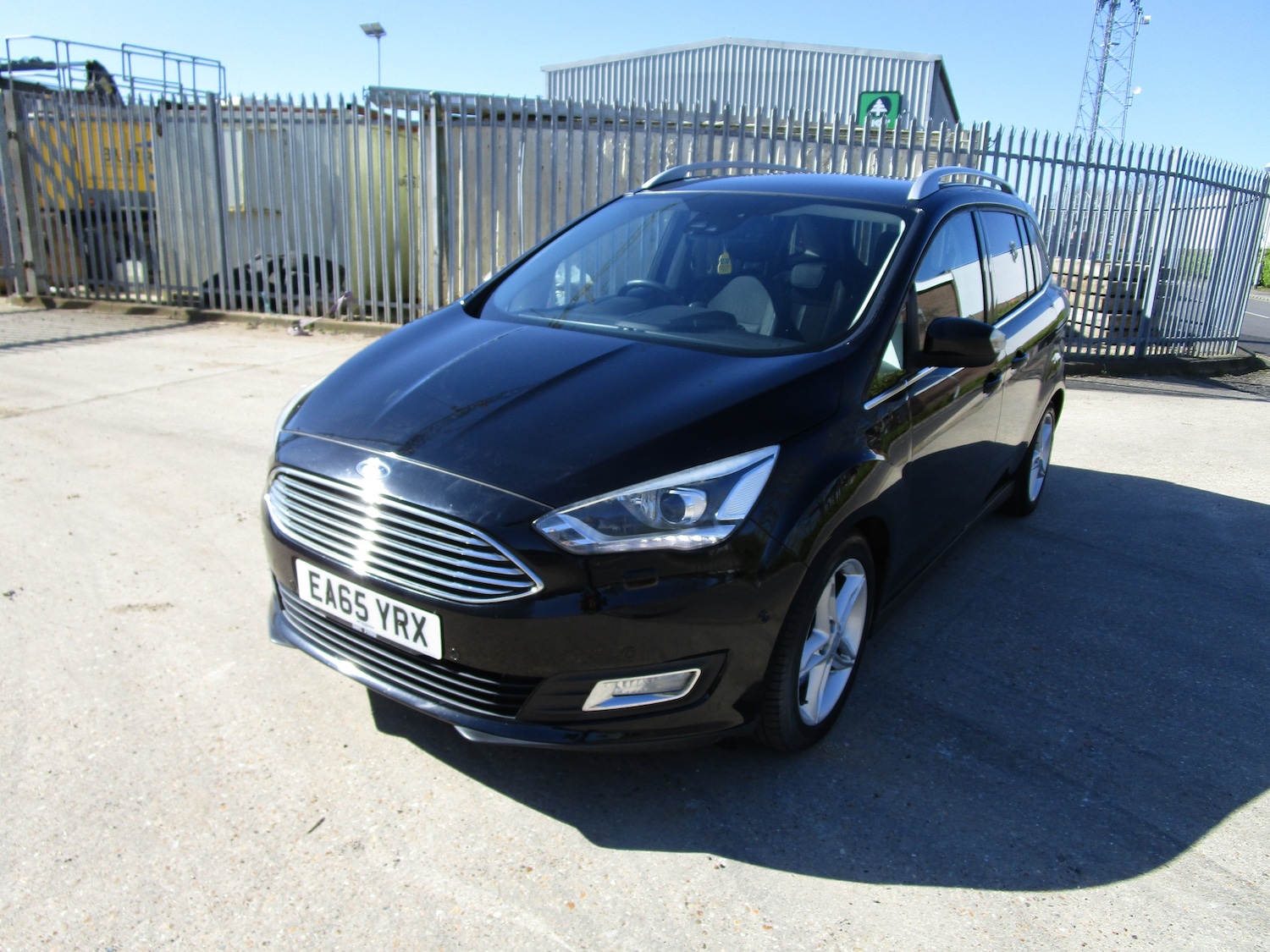 Used Ford Grand C-Max 2015 for sale - 77989828: Photo 3