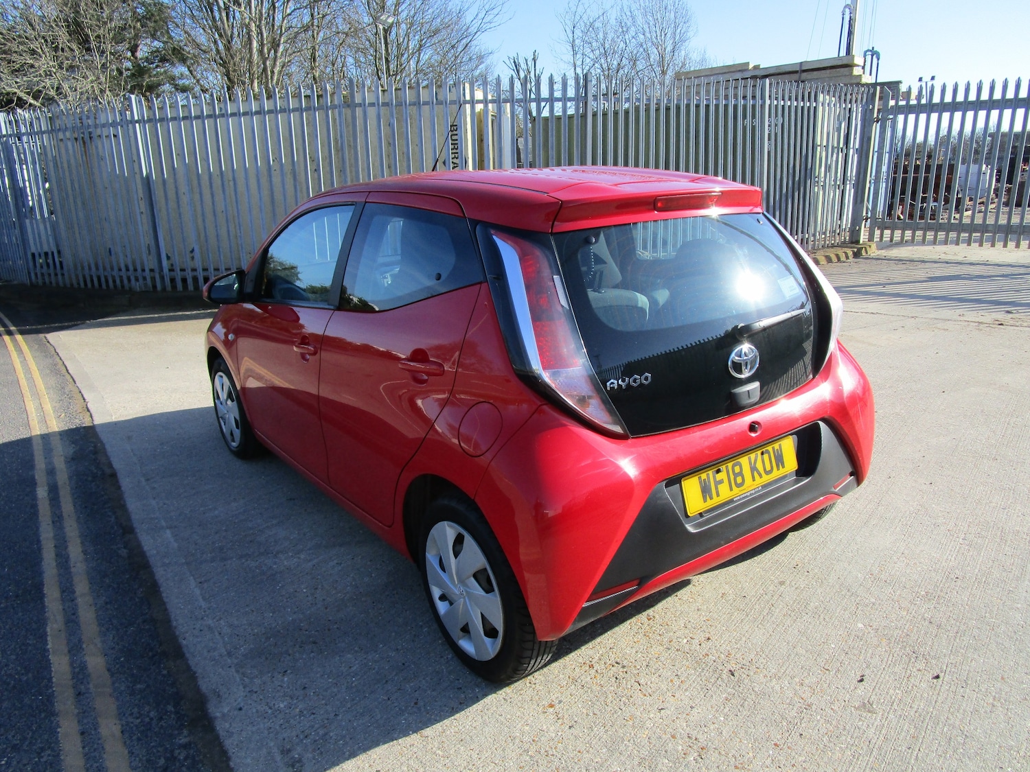 Used Toyota AYGO 2018 for sale - 77789637: Photo 2