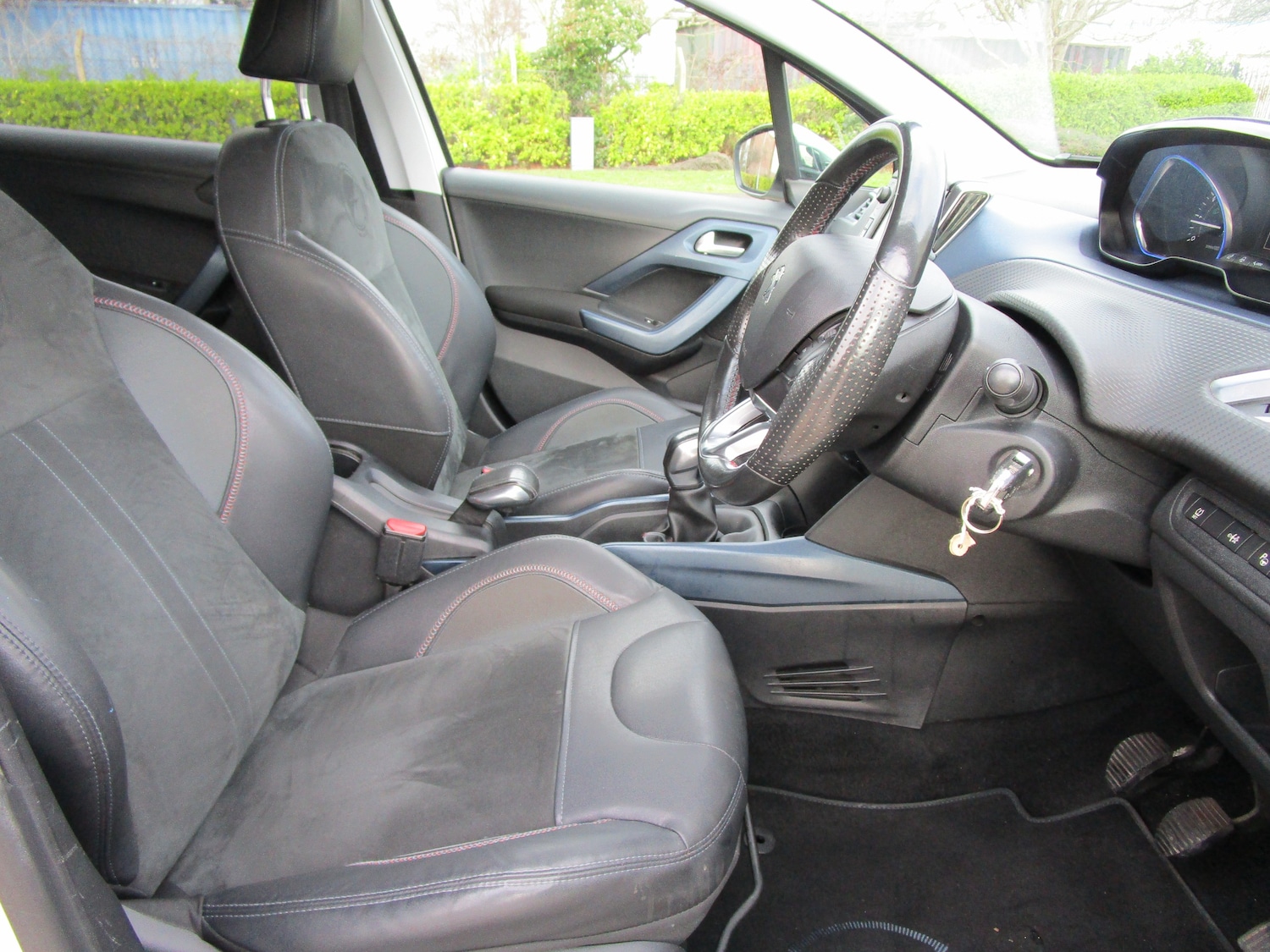 Used Peugeot 2008 2014 for sale - 77341049: Photo 14