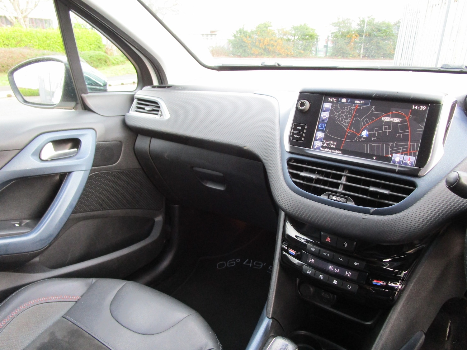 Used Peugeot 2008 2014 for sale - 77341049: Photo 15