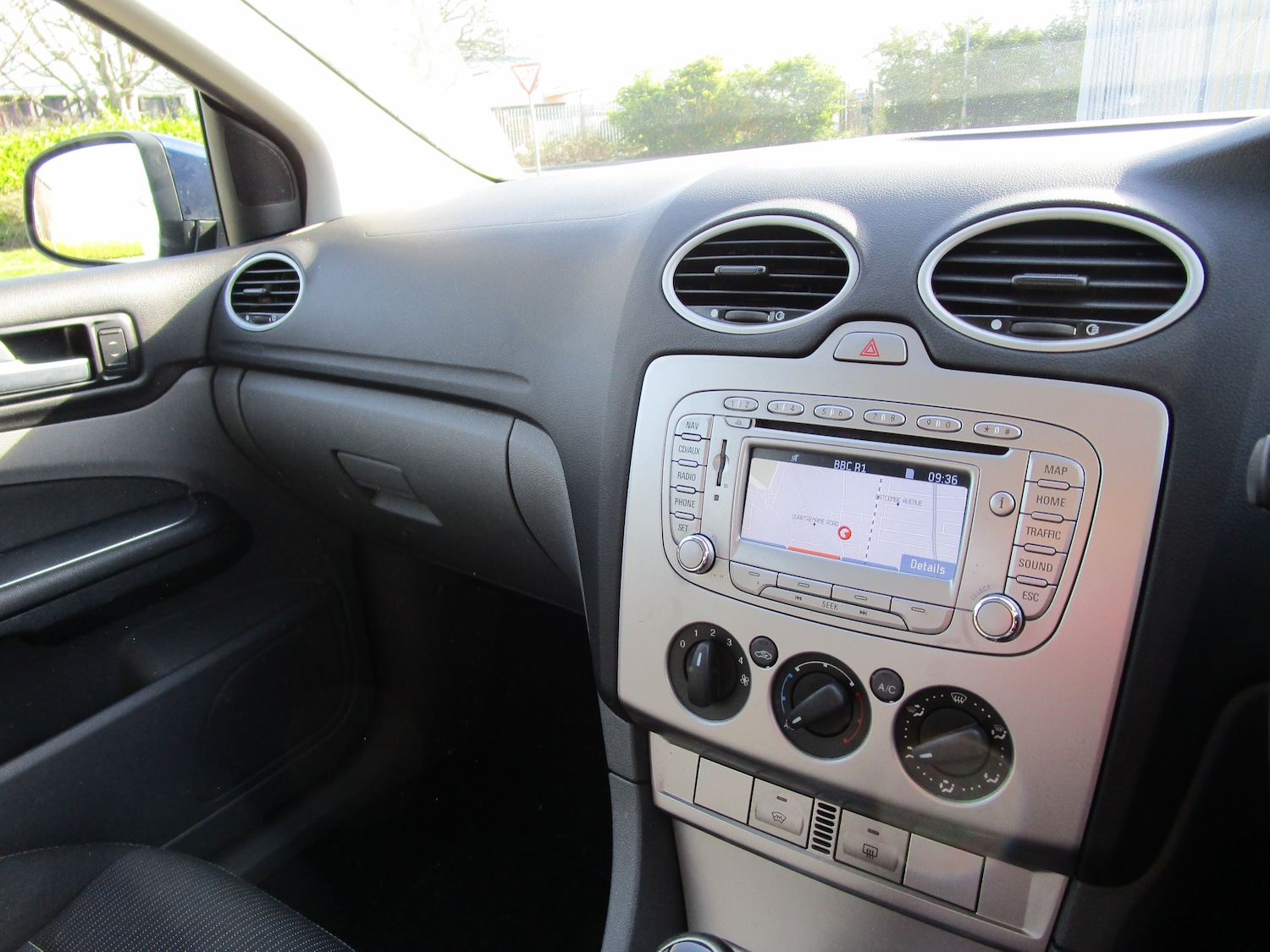 Used Ford Focus 2011 for sale - 78069723: Photo 16