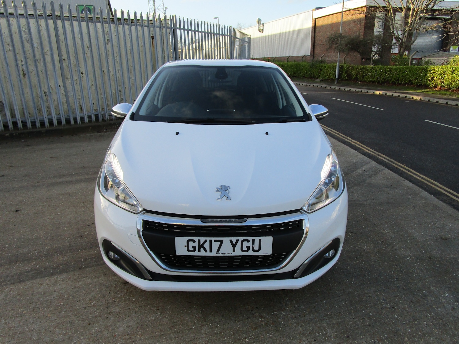 Used Peugeot 208 2017 for sale - 76830831: Photo 5