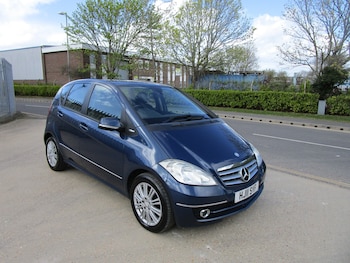 Used Mercedes-Benz A-Class 2011 for sale - 79156341: Photo