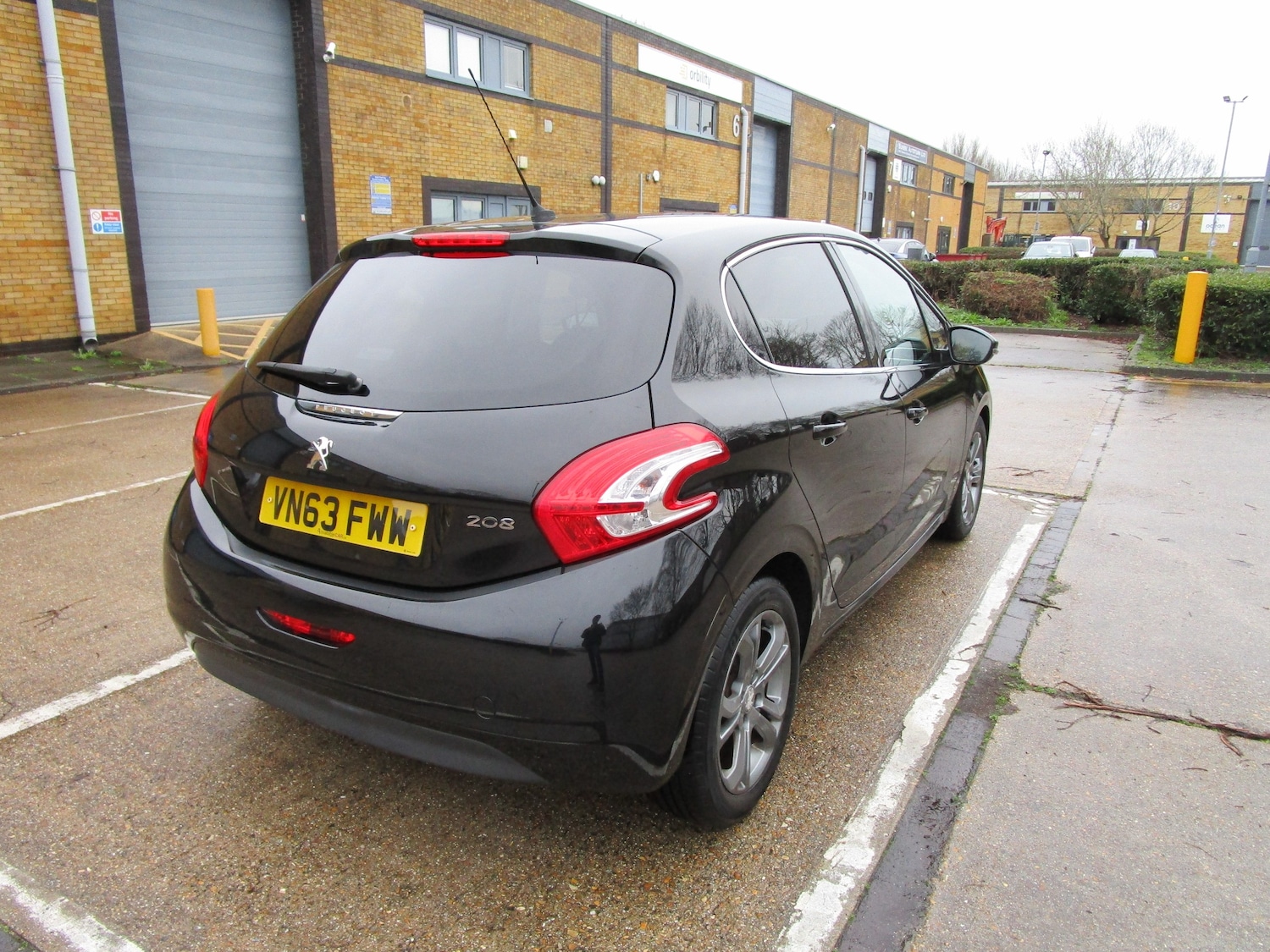 Used Peugeot 208 2013 for sale - 77399635: Photo 4
