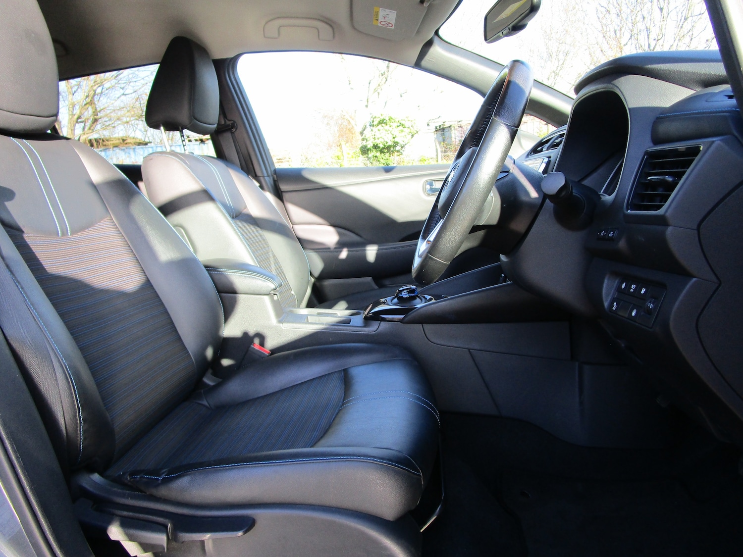 Used Nissan Leaf 2018 for sale - 76883943: Photo 15