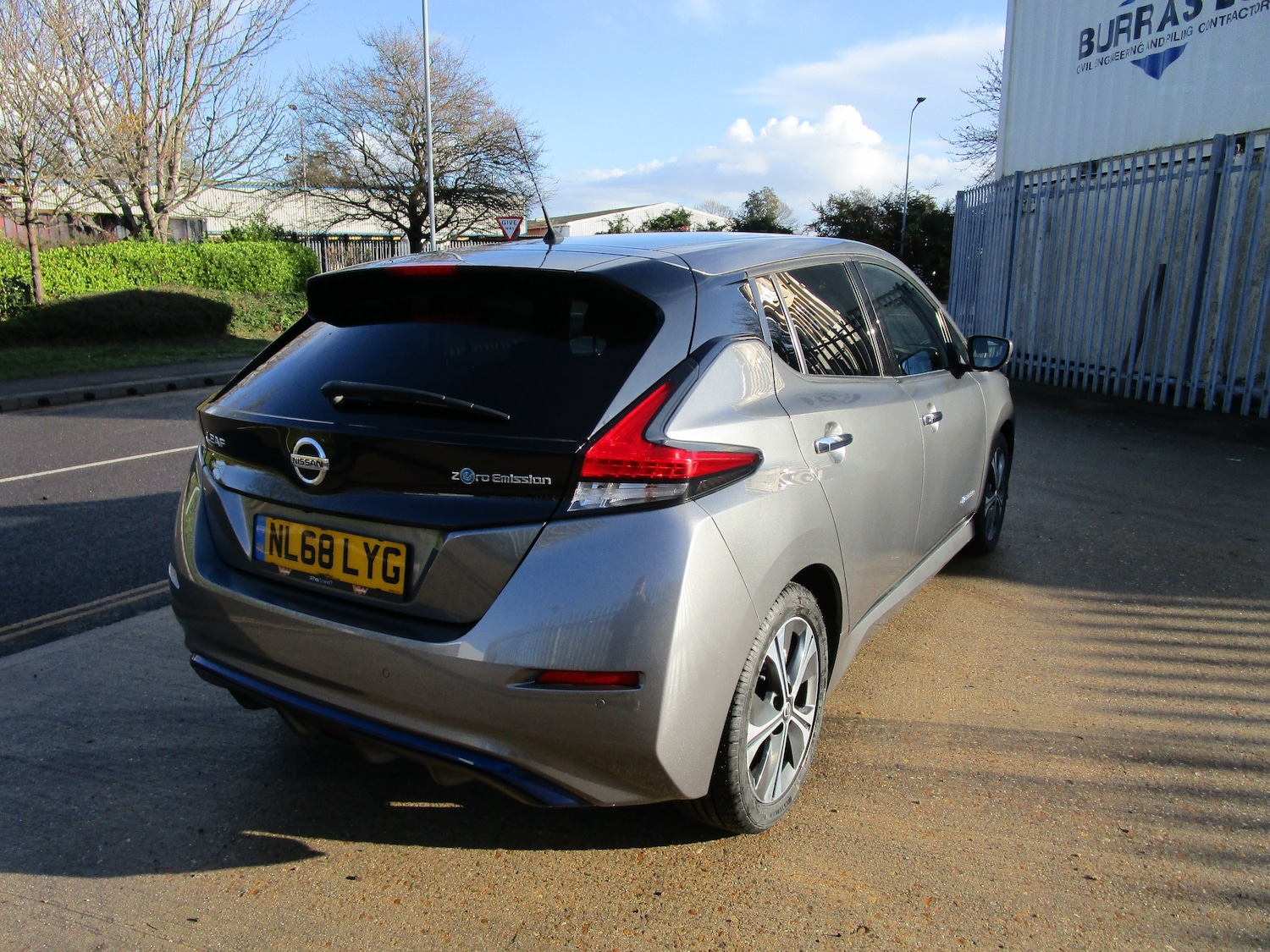 Used Nissan Leaf 2018 for sale - 76883943: Photo 4