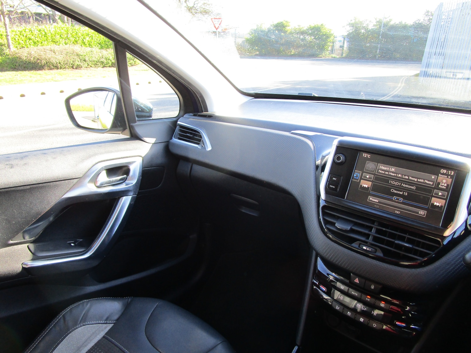 Used Peugeot 2008 2015 for sale - 78078573: Photo 16