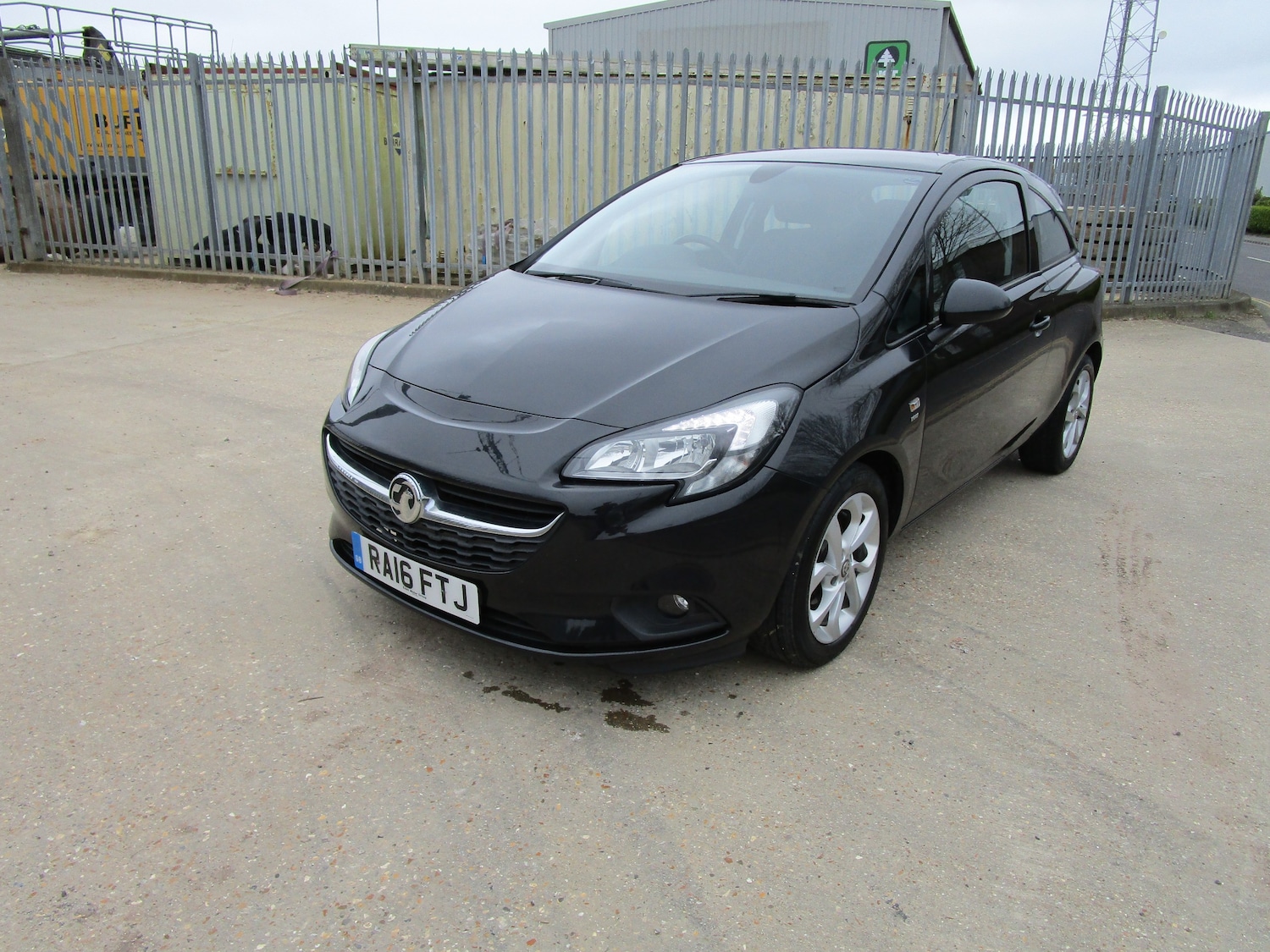 Used Vauxhall Corsa 2016 for sale - 78015967: Photo 3