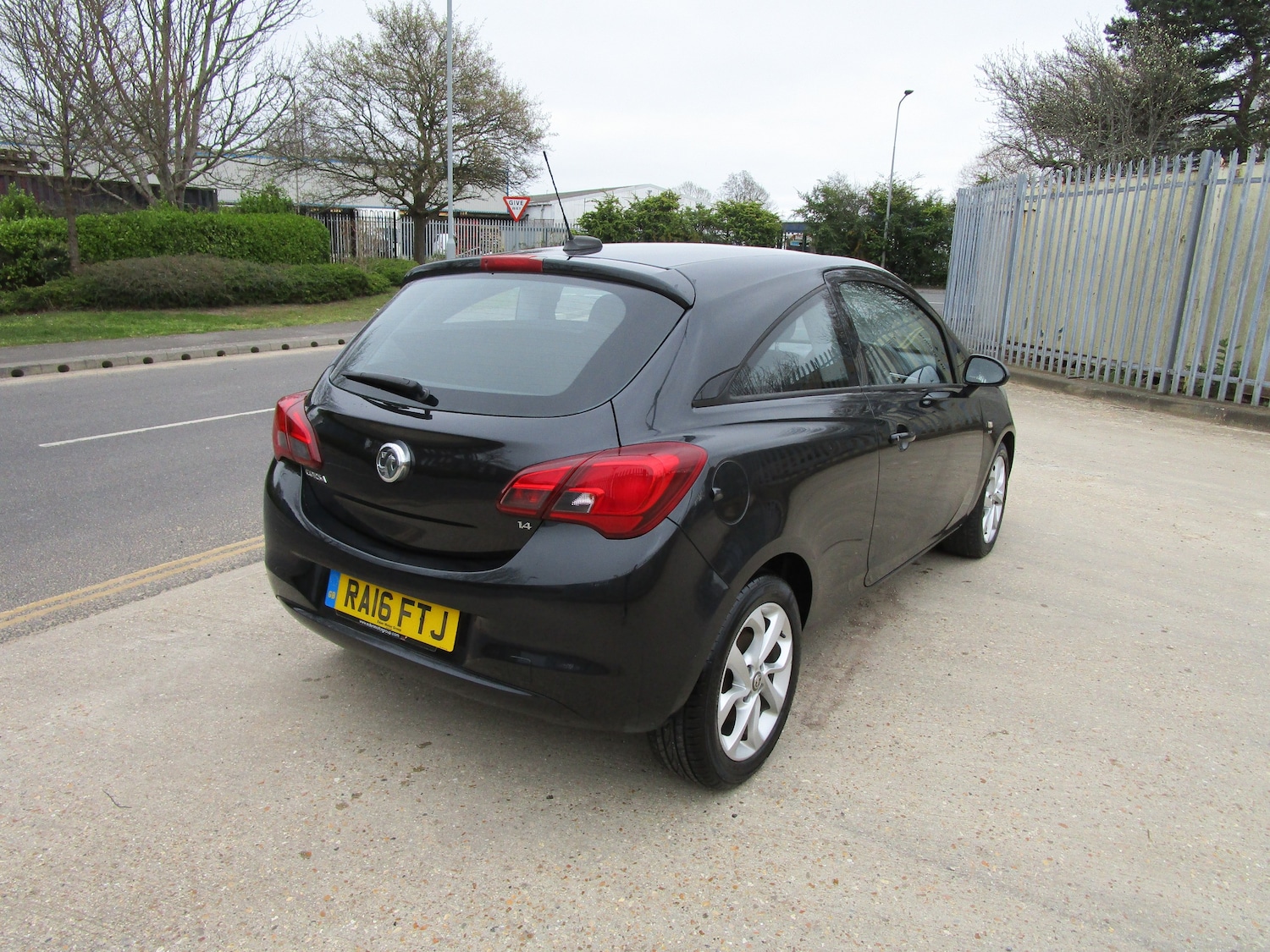 Used Vauxhall Corsa 2016 for sale - 78015967: Photo 4