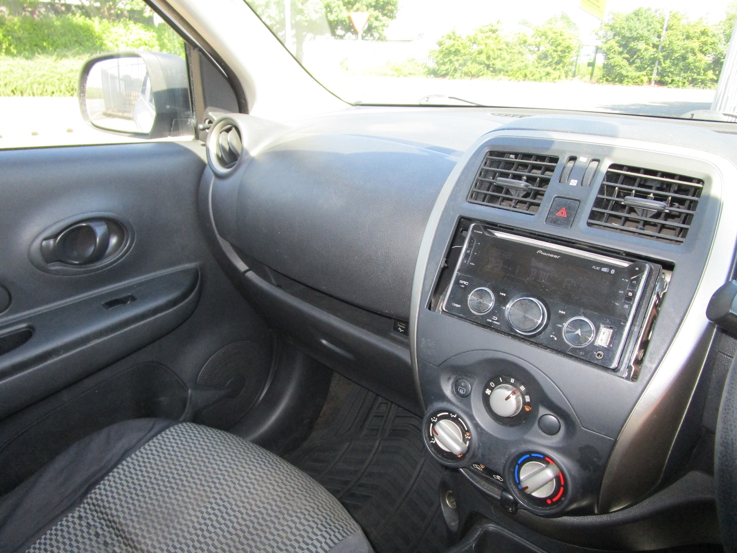 Used Nissan Micra 2015 for sale - 76391910: Photo 15