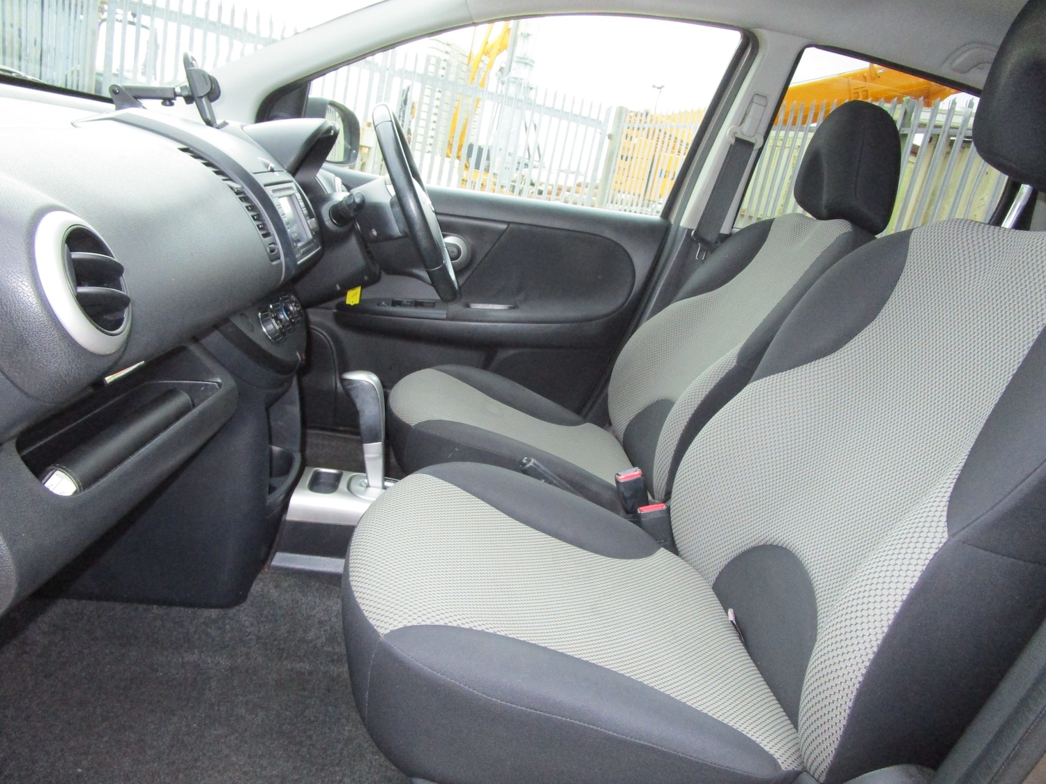 Used Nissan Note 2011 for sale - 76604329: Photo 12