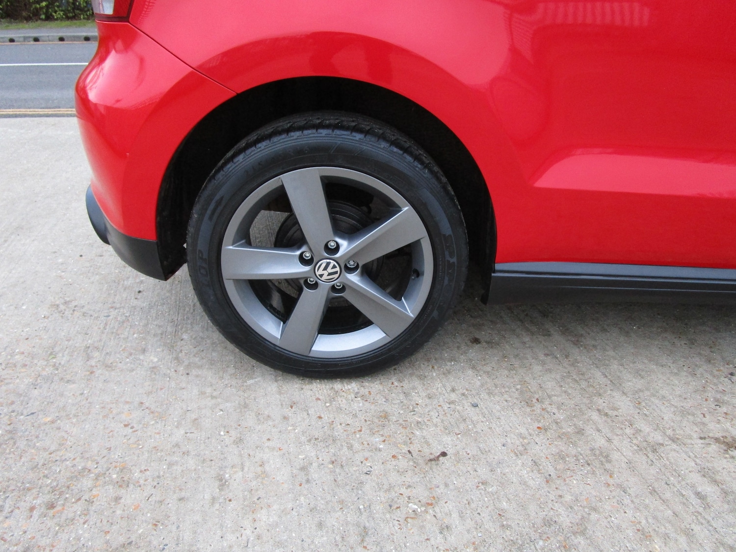 Used Volkswagen Polo 2013 for sale - 76490932: Photo 9