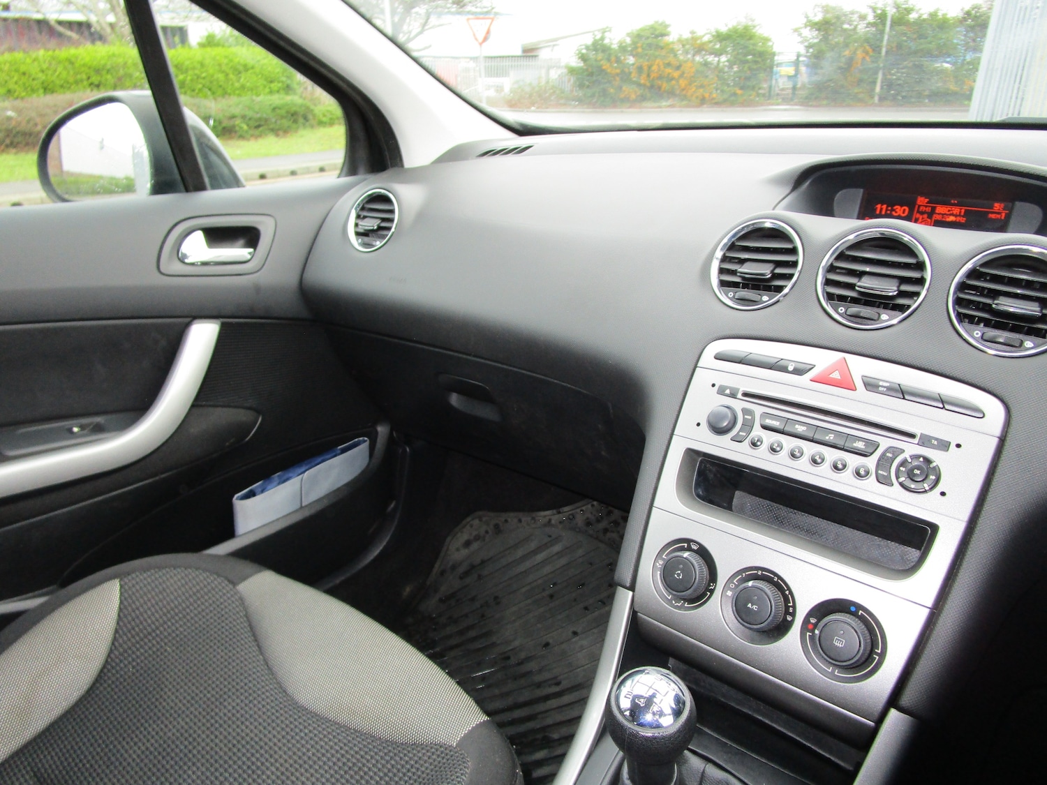 Used Peugeot 308 2012 for sale - 77249447: Photo 16