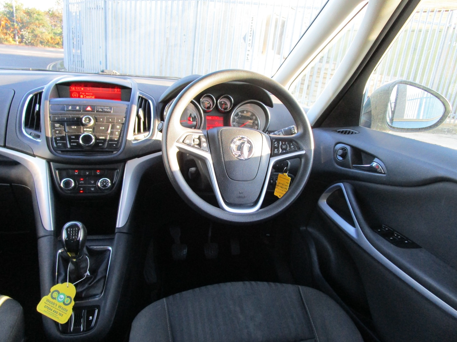 Used Vauxhall Zafira 2015 for sale - 77061725: Photo 16