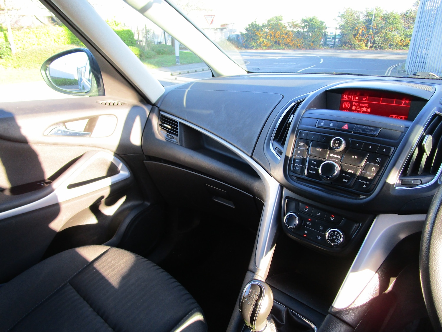 Used Vauxhall Zafira 2015 for sale - 77061725: Photo 18