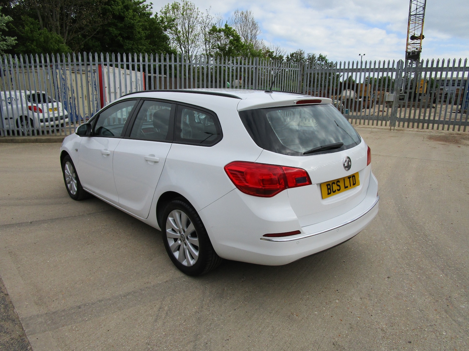 Used Vauxhall Astra 2016 for sale - 77259057: Photo 4