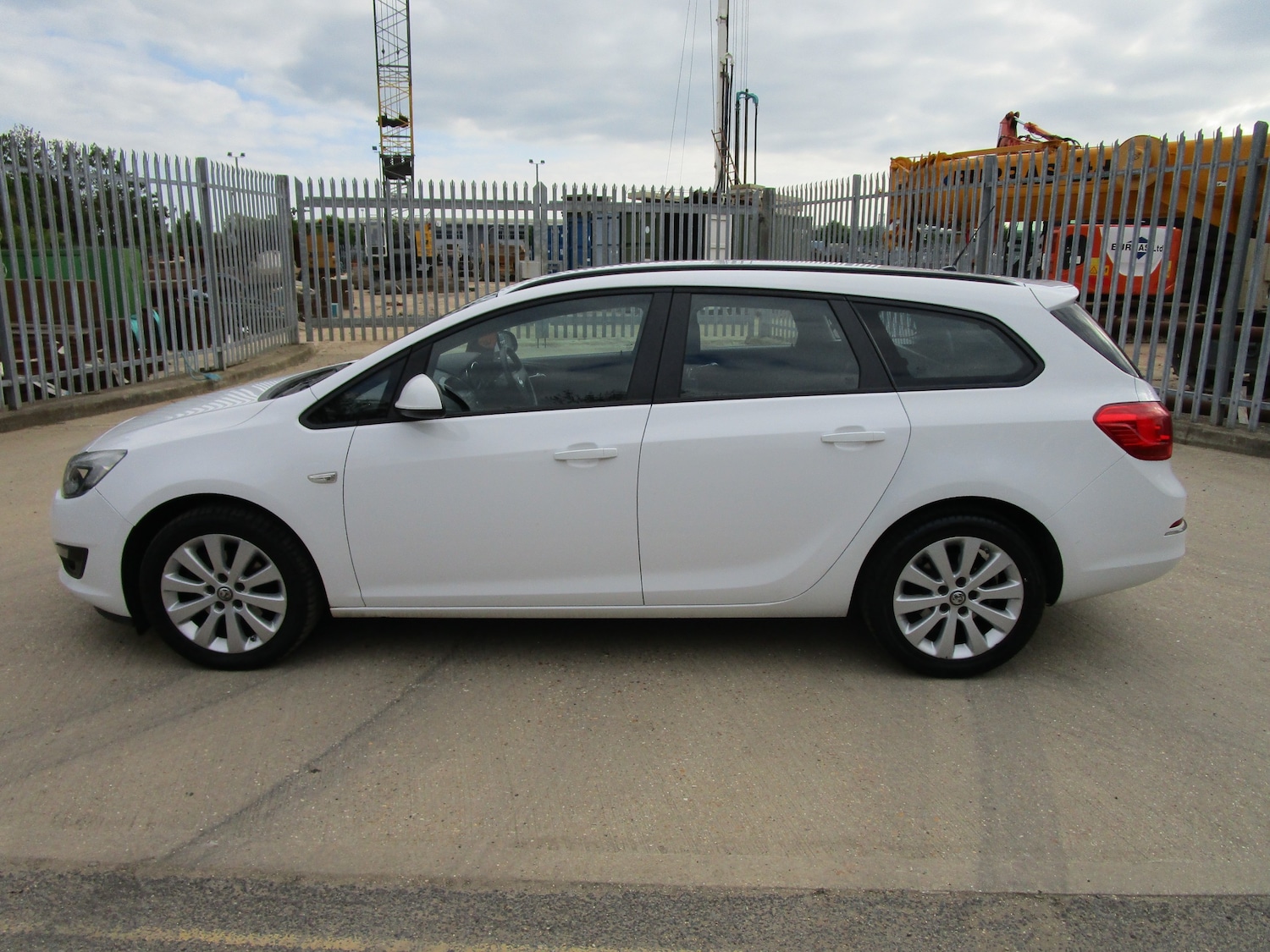 Used Vauxhall Astra 2016 for sale - 77259057: Photo 8